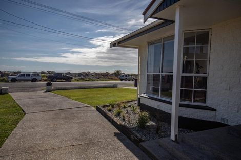 Photo of property in 100 Domett Esplanade, Cobden, Greymouth, 7802
