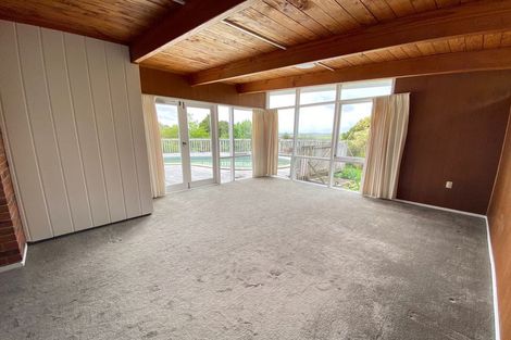 Photo of property in 156 Bleakhouse Road, Mellons Bay, Auckland, 2014