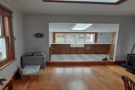 Photo of property in 70 Oxford Street, Lyttelton, 8082