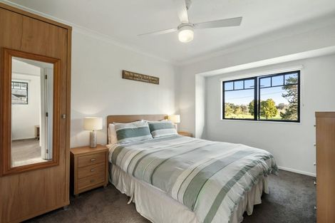 Photo of property in 54 Wairoa Road, Narrow Neck, Auckland, 0624