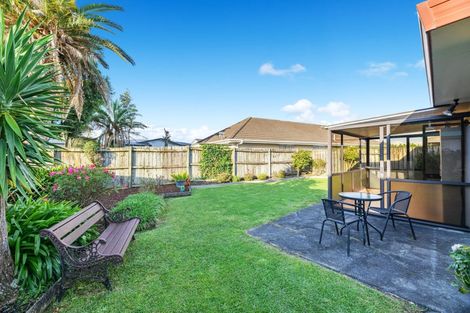 Photo of property in 2/4 Miriam Corban Heights, Henderson, Auckland, 0612