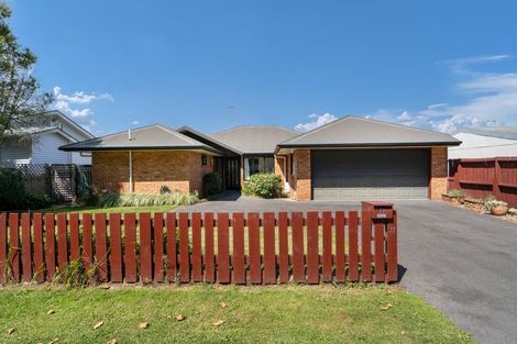 Photo of property in 77 Hall Street, Cambridge, 3434