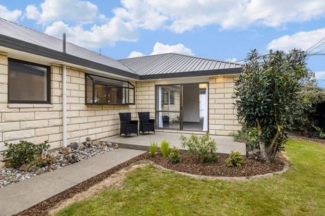 Photo of property in 121 Prestons Road, Redwood, Christchurch, 8051