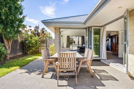 Photo of property in 27 Cridland Place, Halswell, Christchurch, 8025