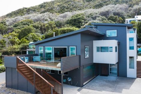 Photo of property in 10 Makorori Beach Road, Makorori, Gisborne, 4073