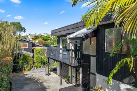 Photo of property in 2/93 Churchill Road, Murrays Bay, Auckland, 0630