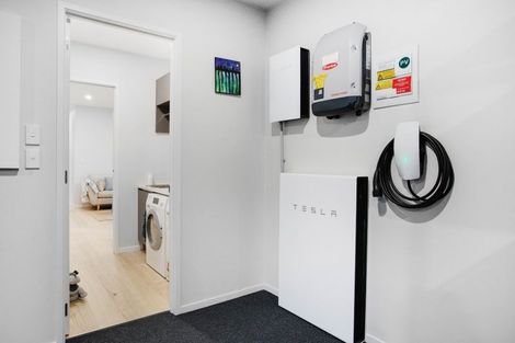 Photo of property in 12 Tarras Road, Kumeu, 0810