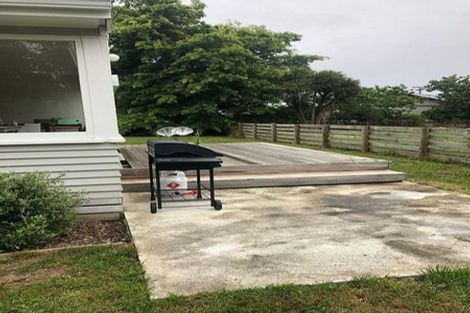 Photo of property in 427 High Street South, Carterton, 5713