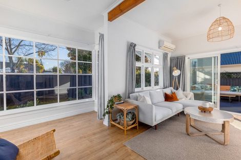 Photo of property in 51 North Avon Road, Richmond, Christchurch, 8013