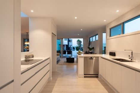 Photo of property in 85b Oceanbeach Road, Mount Maunganui, 3116