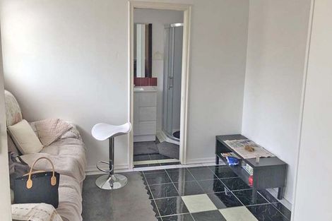 Photo of property in 3/1a Becroft Drive, Forrest Hill, Auckland, 0620