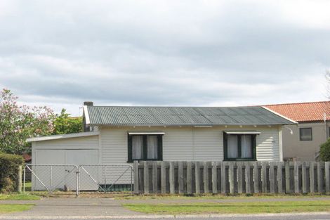 Photo of property in 2/149 Te Heuheu Street, Taupo, 3330