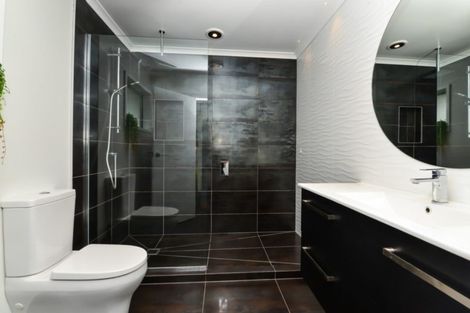 Photo of property in 35 Marnane Terrace, St Andrews, Hamilton, 3200