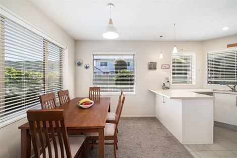Photo of property in 2/61 Middlepark Road, Sockburn, Christchurch, 8042