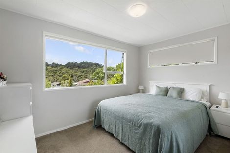 Photo of property in 35 Spinella Drive, Bayview, Auckland, 0629