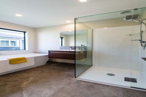 Photo of property in 14 Cochrane Close, Wanaka, 9305