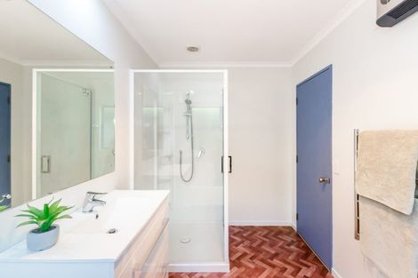 Photo of property in 16 Sydney Crescent, Raumati South, Paraparaumu, 5032