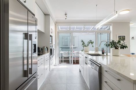 Photo of property in 4 Plantation Terrace, Orewa, 0931