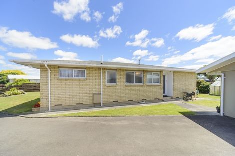 Photo of property in 4 Christian Place, Awapuni, Palmerston North, 4412