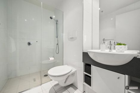 Photo of property in Sanctum Apartment, 10 Ebor Street, Te Aro, Wellington, 6011
