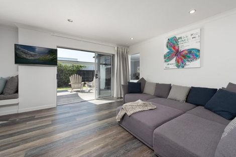 Photo of property in 134 Oriental Parade, Papamoa Beach, Papamoa, 3118