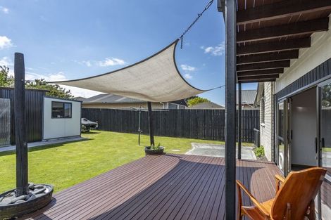 Photo of property in 2 Ebert Place, Rangiora, 7400