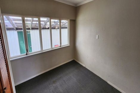 Photo of property in 56 Blake Street, Waitara, 4320