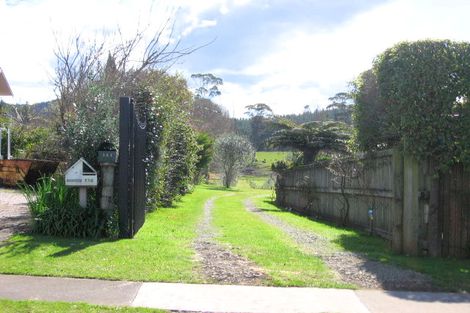 Photo of property in 141 Everitt Crescent, Whangamata, 3620