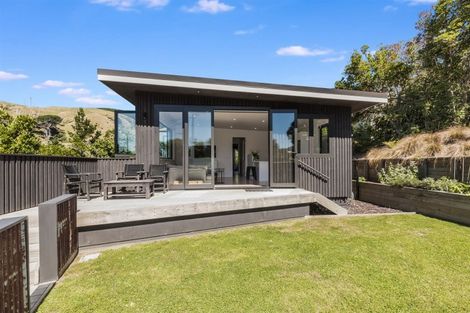 Photo of property in 114 Muri Road, Pukerua Bay, 5026