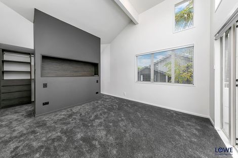 Photo of property in 1/2 Hauraki Road, Hauraki, Auckland, 0622