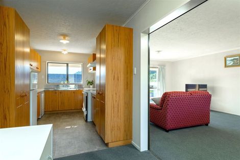 Photo of property in 35 Moana View Road, Waikawa, Picton, 7220