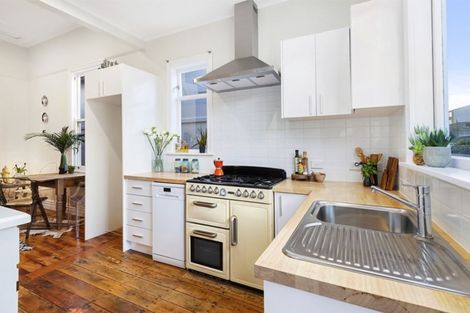 Photo of property in 217 Rintoul Street, Berhampore, Wellington, 6023