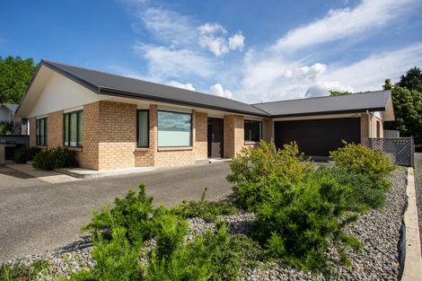 Photo of property in 12 Howard Street, Carterton, 5713
