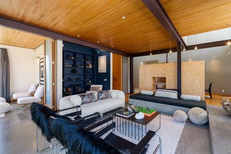 Photo of property in 6 Stormanstown Way, Seatoun, Wellington, 6022