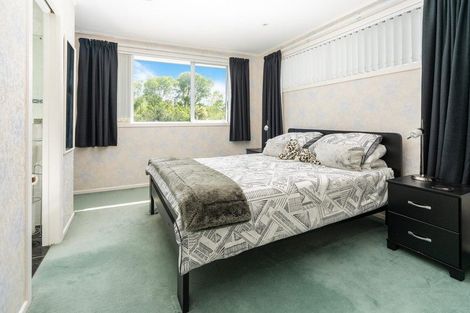 Photo of property in 8 Boscobel Lane, Tawa, Wellington, 5028