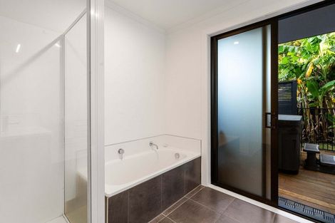 Photo of property in 112 Dickson Road, Papamoa Beach, Papamoa, 3118