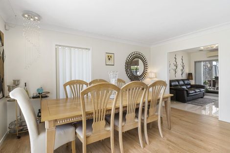 Photo of property in 21 Fratley Avenue, Farm Cove, Auckland, 2012