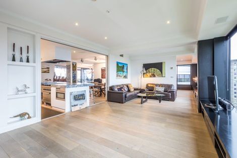 Photo of property in 9d/2 Saint Martins Lane, Grafton, Auckland, 1010