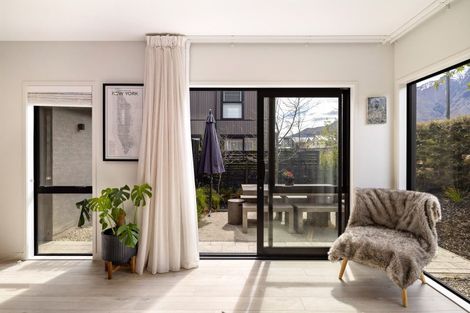 Photo of property in 3 Mulholland Drive, Jacks Point, 9371