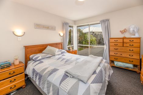 Photo of property in 3 Wendon Mews, Belfast, Christchurch, 8051