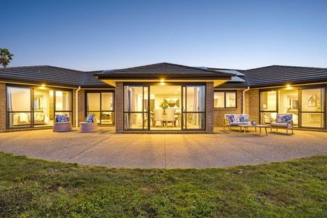 Photo of property in 3 Cranleigh Way, Bombay, 2675