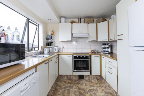 Photo of property in 6 Ellesmere Place, Oceanview, Timaru, 7910