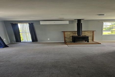 Photo of property in 30 Bellringer Road, Massey, Auckland, 0614