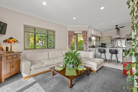 Photo of property in 176b Heta Road, Highlands Park, New Plymouth, 4312