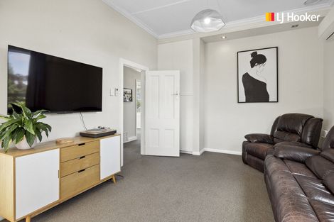 Photo of property in 212 Kenmure Road, Kenmure, Dunedin, 9011