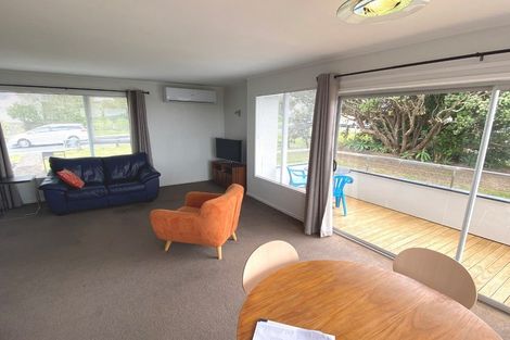 Photo of property in 3/111 Sylvan Avenue, Northcote, Auckland, 0627