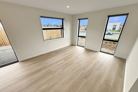 Photo of property in 22 Songpa Street, Halswell, Christchurch, 8025