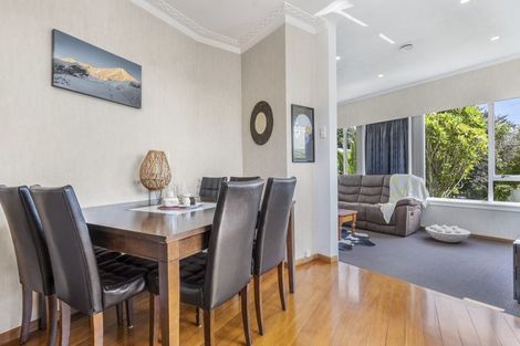 Photo of property in 32 Plympton Street, Brooklands, New Plymouth, 4310