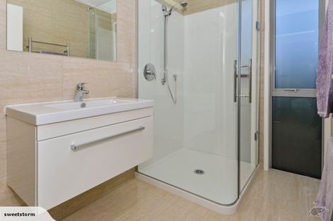 Photo of property in 28 Infidel Place, Torbay, Auckland, 0630