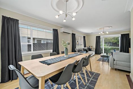 Photo of property in 2/26 Esmonde Road, Takapuna, Auckland, 0622